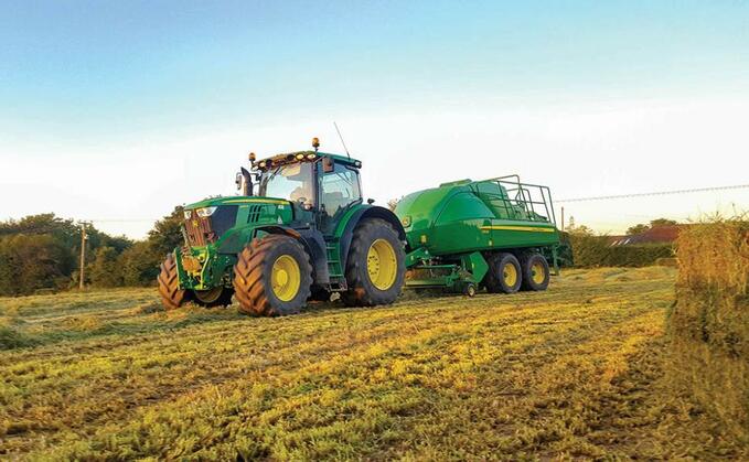 User review: John Deere L1500 features' ease baler operation