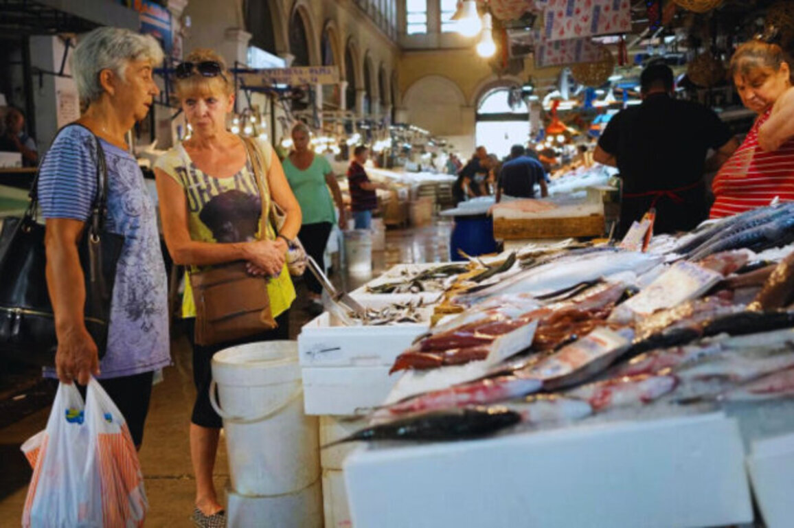 Greece Inflation Hits 3.9% as Fuel, Food and Housing Costs Surge