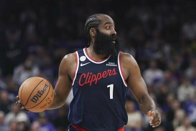 Clippers' Tyronn Lue pleads for 'defensive mindset' vs. Suns
