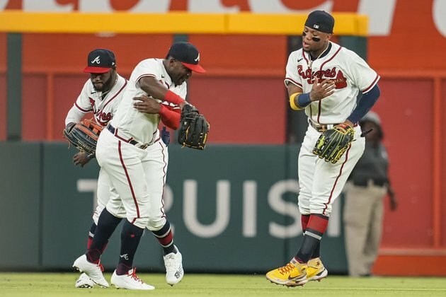 A's tap 28-year-old rookie to snap skid, cool off Braves