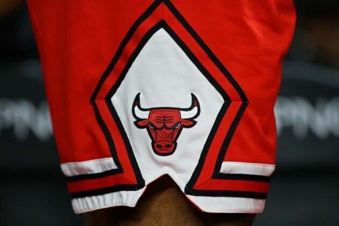 Stacey King, former Bulls player and broadcaster, dies at 59