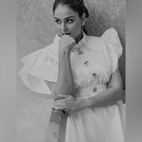 "Your experiences are yours": Genelia Deshmukh to a netizen seeking relationship advice