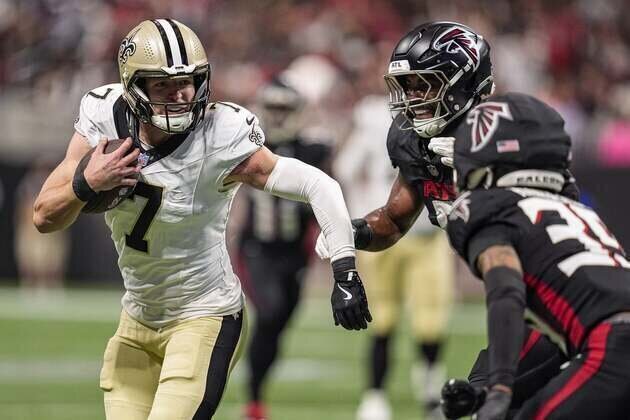 Versatile Taysom Hill could find reunion with Broncos' Sean Payton