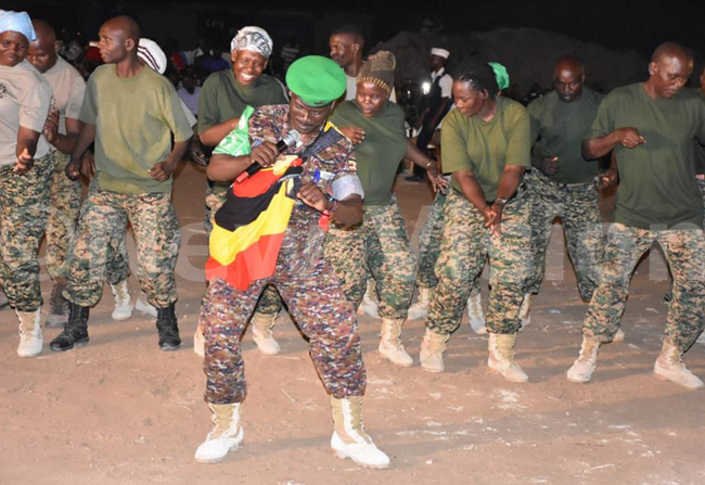   ance pl ackson egumisa performing with other  soldiers