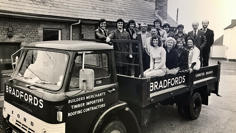 Bradfords celebrates 250th year