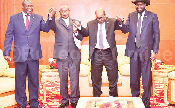 Machar, Museveni, Bashir ne Kiir nga bawanise emikono okulaga obumu. Machar, Museveni, Bashir ne Kiir nga bawanise emikono okulaga obumu.