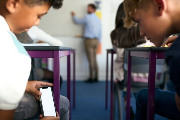 Colorado schools should be cell phone free all day (opinion)