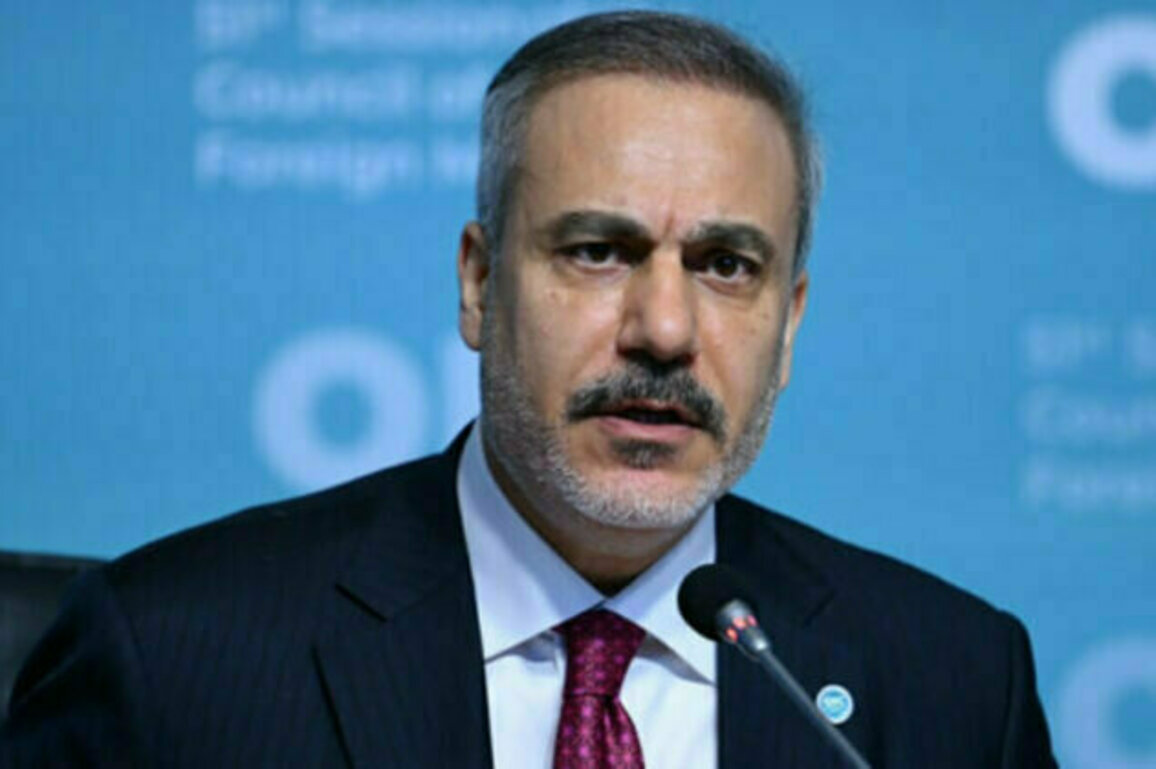 Fidan Stresses Need to Stand with the Syrian People