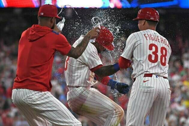 MLB roundup: Phillies top Red Sox with walk-off catcher's interference