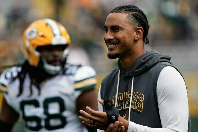 Thumbs up: Packers QB Jordan Love practices without restriction