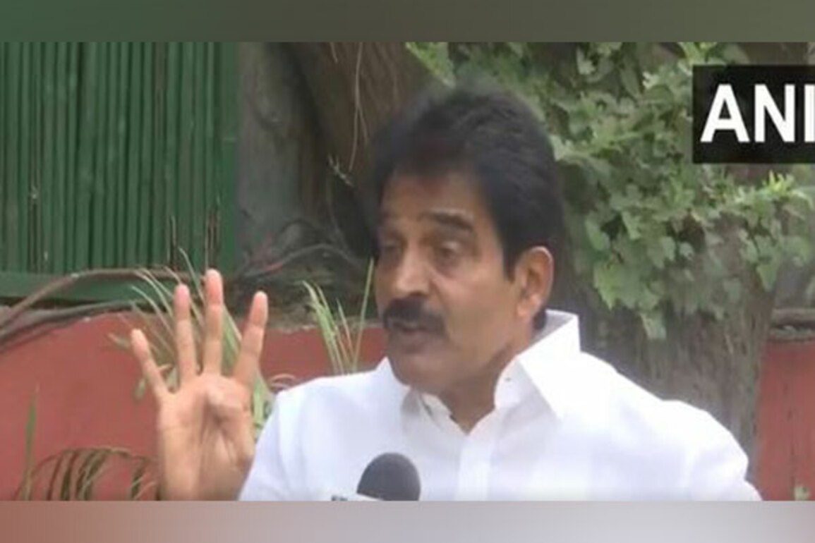 "Rahul Gandhi has been continuously batting for caste census": Congress leader KC Venugopal