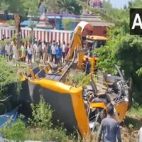 Tamil Nadu: 2 students killed, 3 injured as school bus collides with train