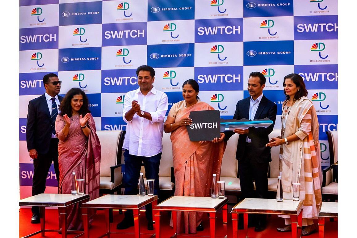 SWITCH Mobility Delivers the First Iconic Electric Double Decker in Delhi
