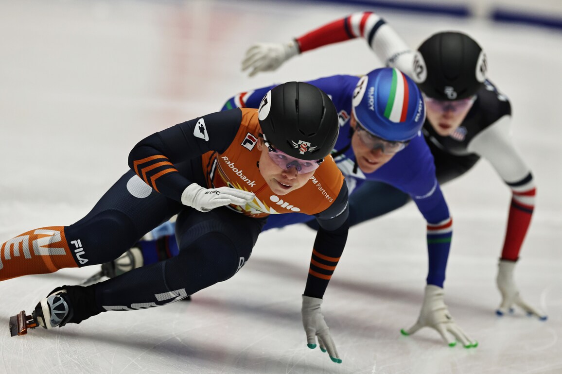 (SP)POLAND-GDANSK-SHORT TRACK SPEED SKATING-ISU WORLD TOUR-WOMEN'S 3000M RELAY-FINAL A