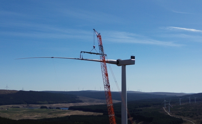 Record-breaking blade is fitted to a turbine at Mill Rig Wind Farm / Credit: OnPath Energy