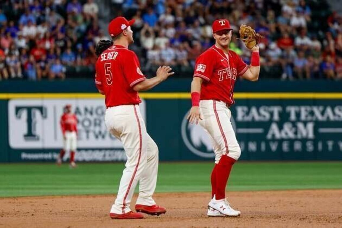 Corey Seager returns, hits go-ahead HR as Rangers nip Guardians
