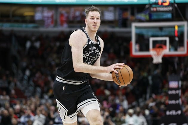 Raptors reportedly reacquiring Jakob Poeltl from Spurs