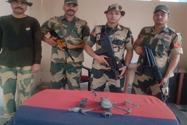 Punjab: BSF recovers drone and heroin at Amritsar border