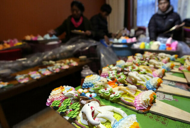 Yak butter sculptures brighten Tibetan New Year celebrations in Xizang