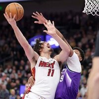Bam Adebayo powers Heat in blowout of reeling Jazz