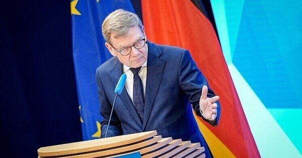 Germany backs tighter curbs on EU dissenters