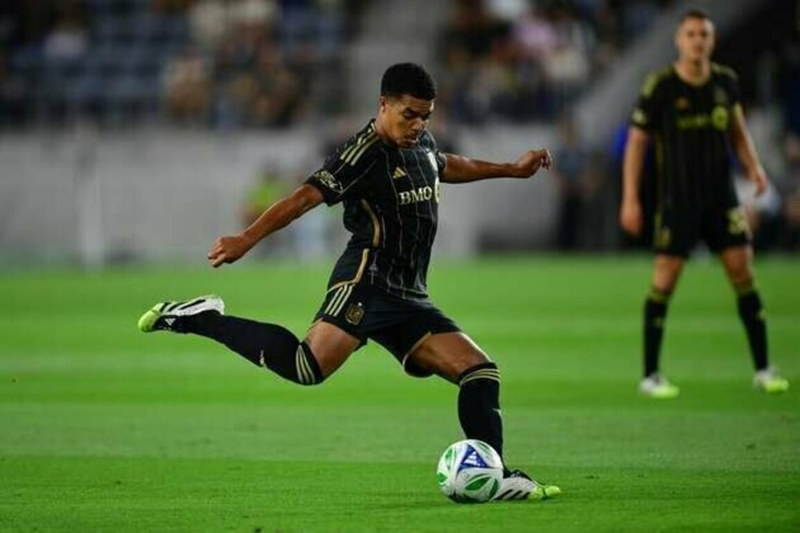 LAFC M Igor Jesus out for season with ACL tear