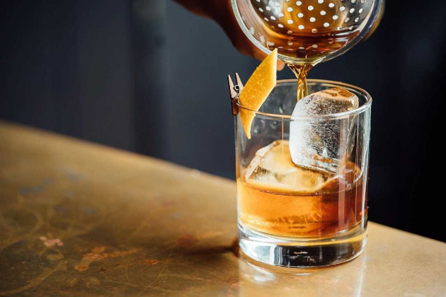 Ireland hotel offers 'once-in-a-lifetime' 1,200 euro whiskey cocktail