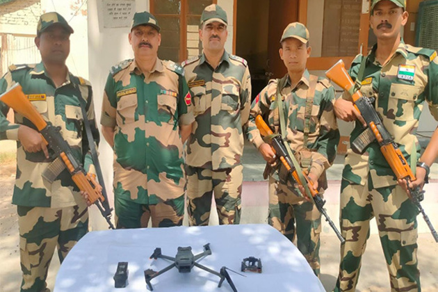 BSF foils narcotics smuggling bid on Punjab border; seizes heroin