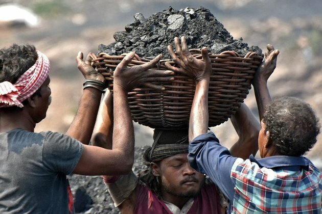 India to stockpile gas & coal to avoid future energy crunch