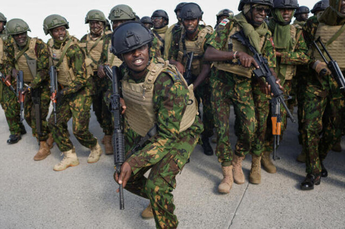 Kenya sends hundreds more police to help fight Haiti gangs