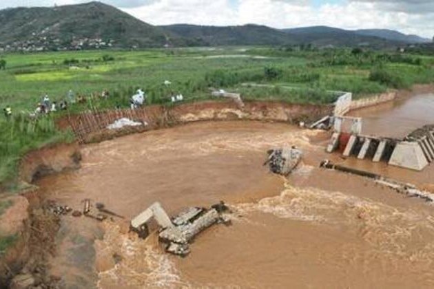 Dam breach in Madagascar puts thousands at risk (PHOTOS)