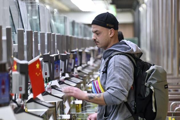 China's inbound tourism boom strains supply of foreign language guides