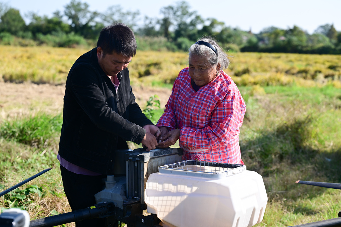 CHINA-ANHUI-TONGCHENG-ELDERLY WOMAN-DAILY LIFE (CN)