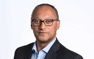 Swiss Re L&H insurance revenue down 