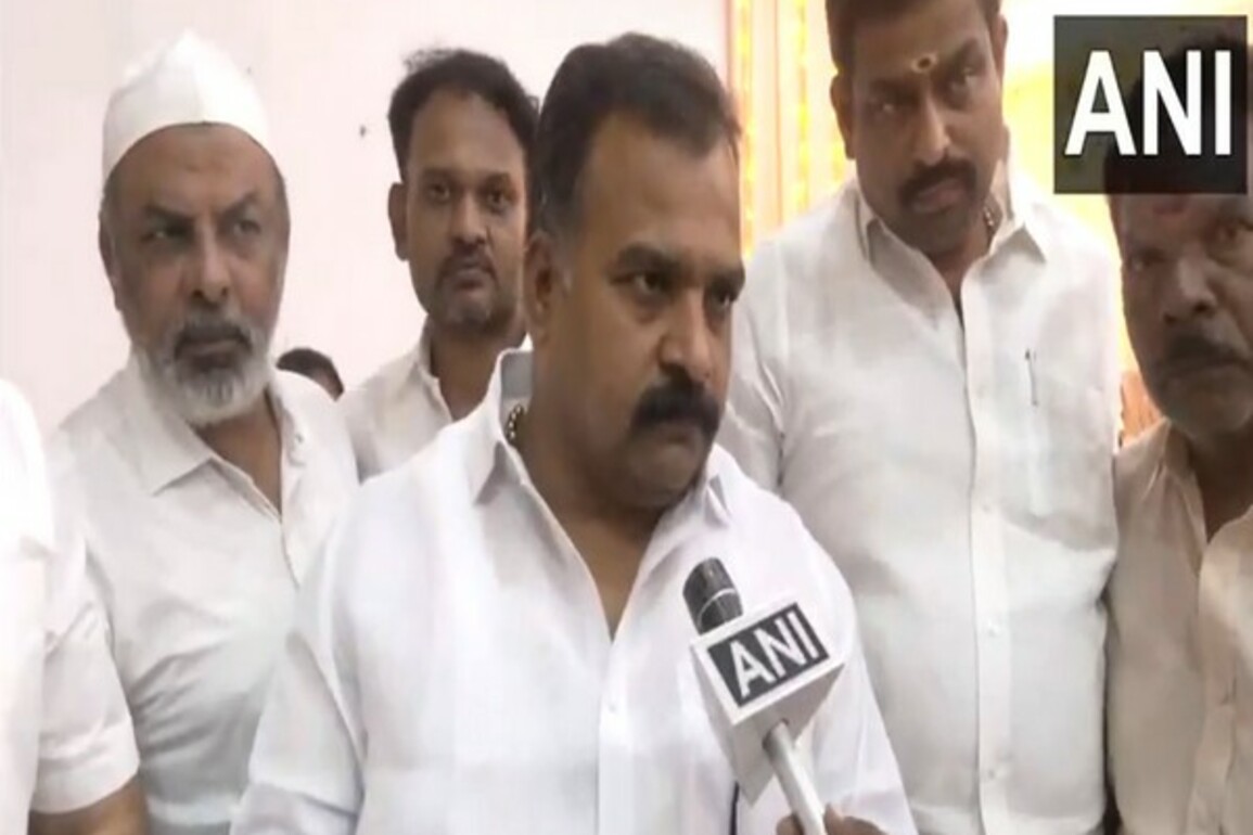 Congress MP Manickam Tagore calls Rupee symbol controversy "Non-Issue"