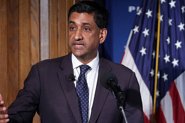 US congressman says he was detained by armed Israeli settlers