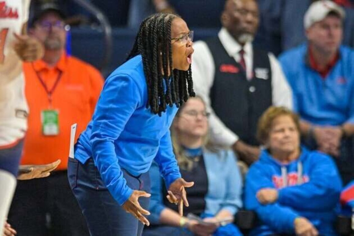 Women's Top 25 roundup: No. 17 Ole Miss upends No. 5 Vanderbilt