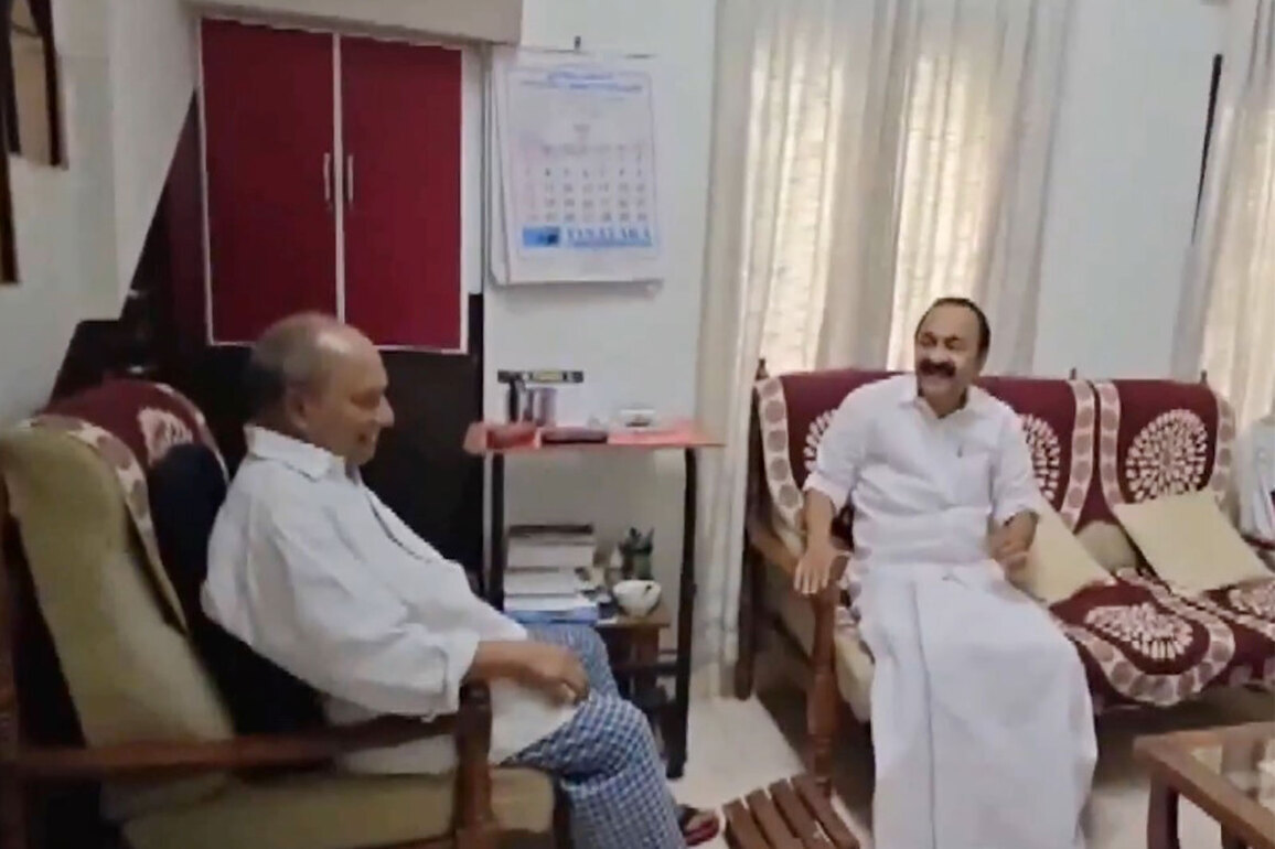 Must take Kerala among best-developed states in South India: AK Antony backs VD Satheesan as CM-designate