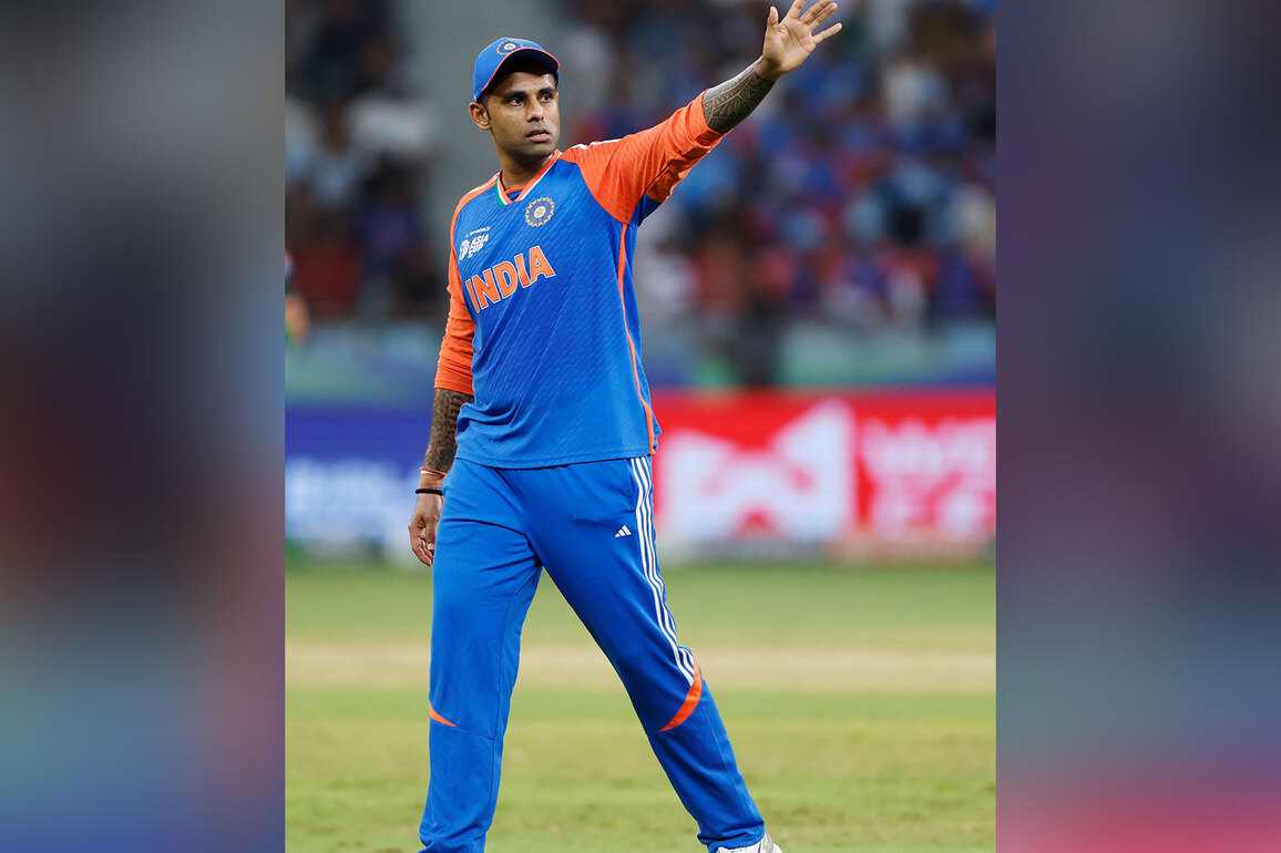 Asia Cup Final: India win toss, put Pakistan to bat; Pandya ruled out due to niggle