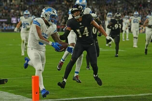 Run game, pass rush power Lions to victory over Ravens
