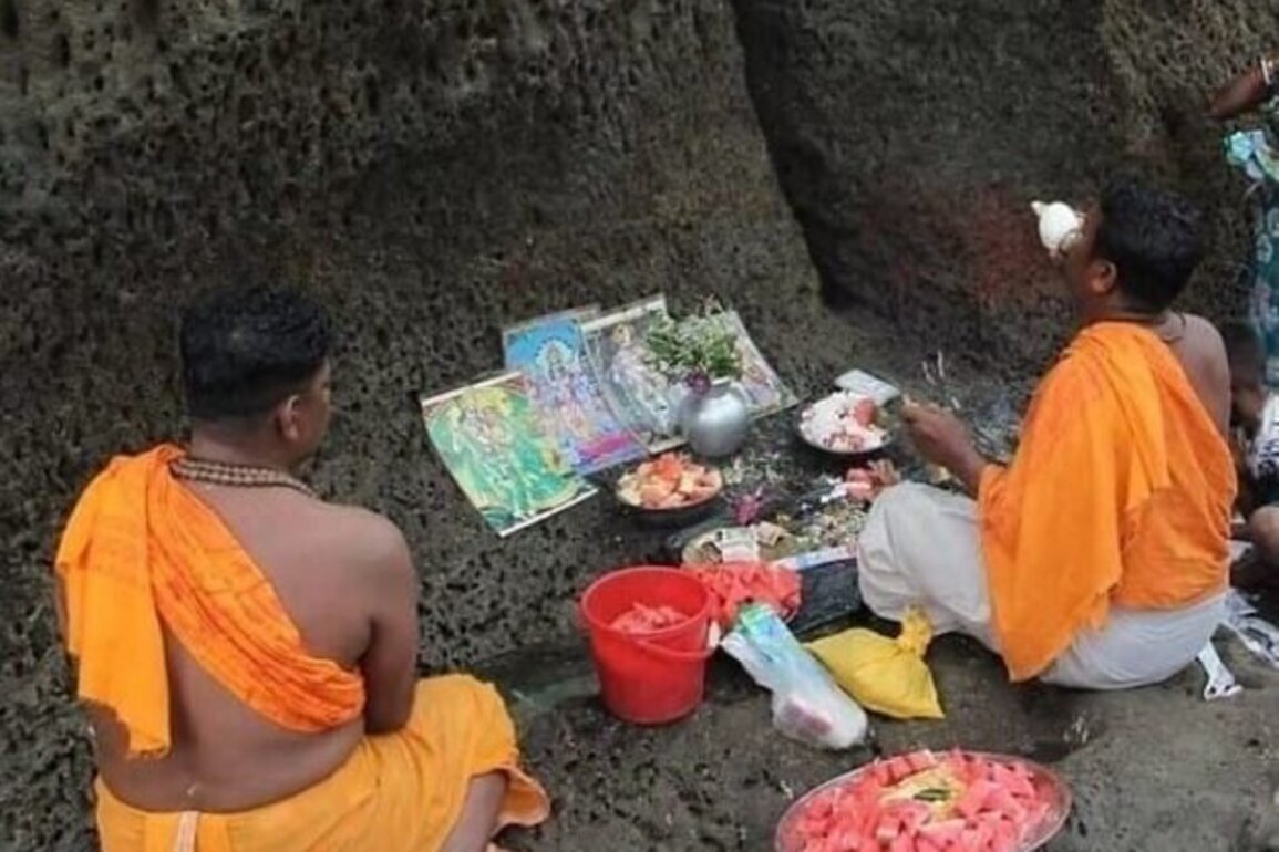 Hindus Celebrate the Ramayani Festival in Western Myanmar