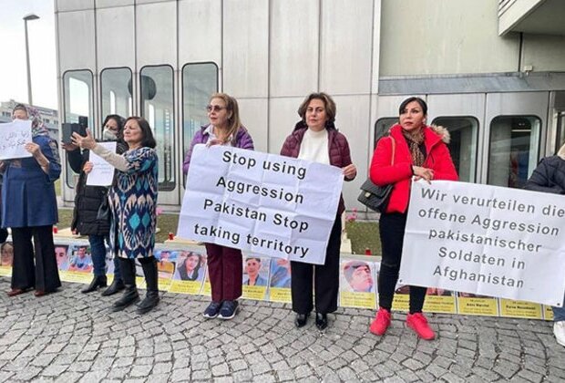 Afghan diaspora in Vienna hold anti-Taliban protest