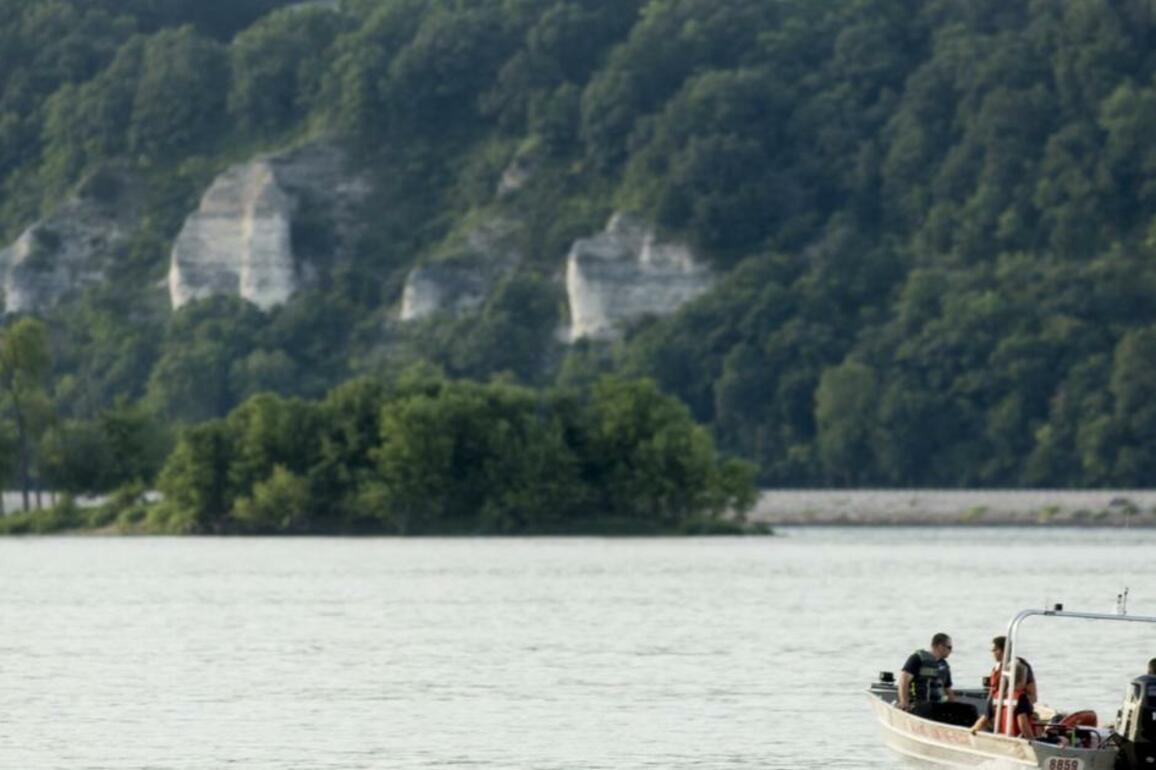 Search continues for missing swimmer near Grafton