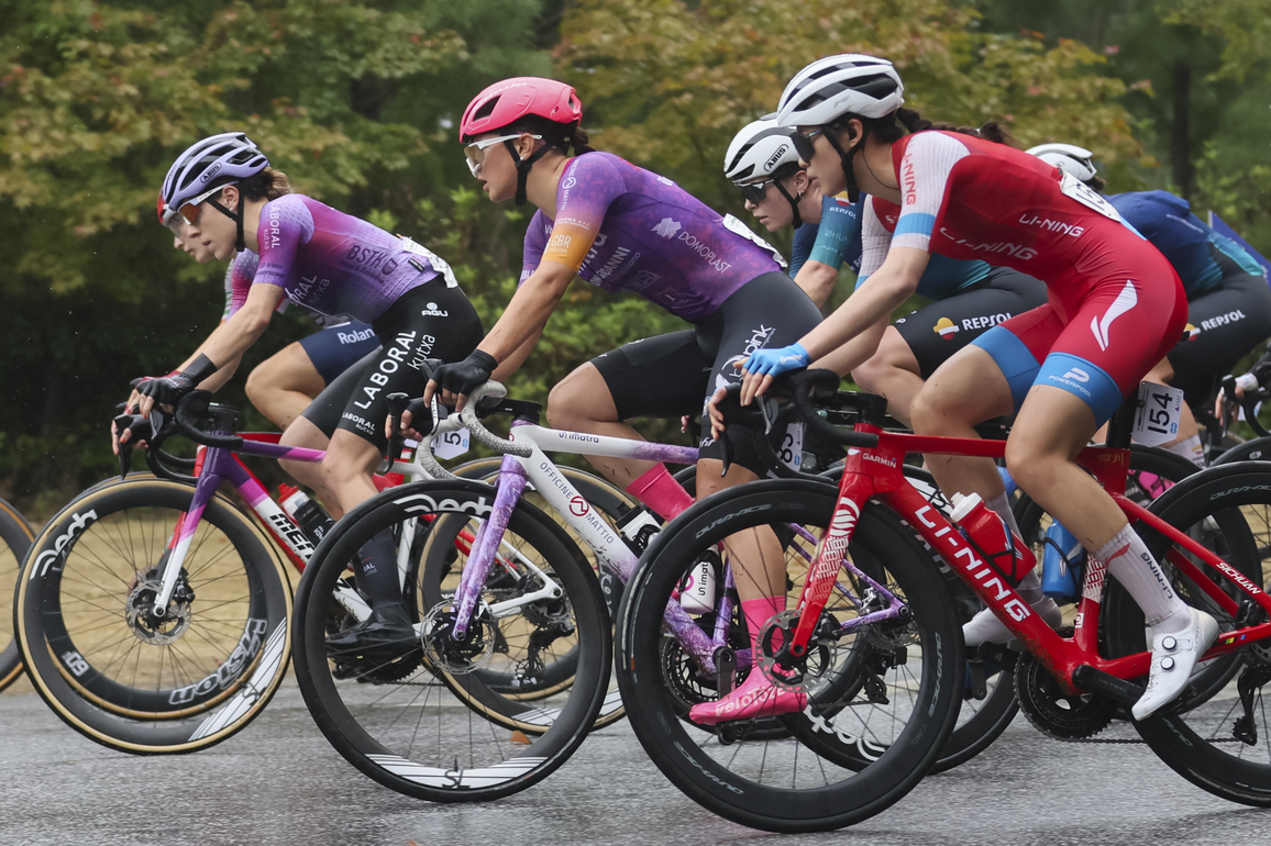 (SP)CHINA-SHANGHAI-CYCLING-UCI WOMEN'S WORLDTOUR-TOUR OF CHONGMING ISLAND (CN)