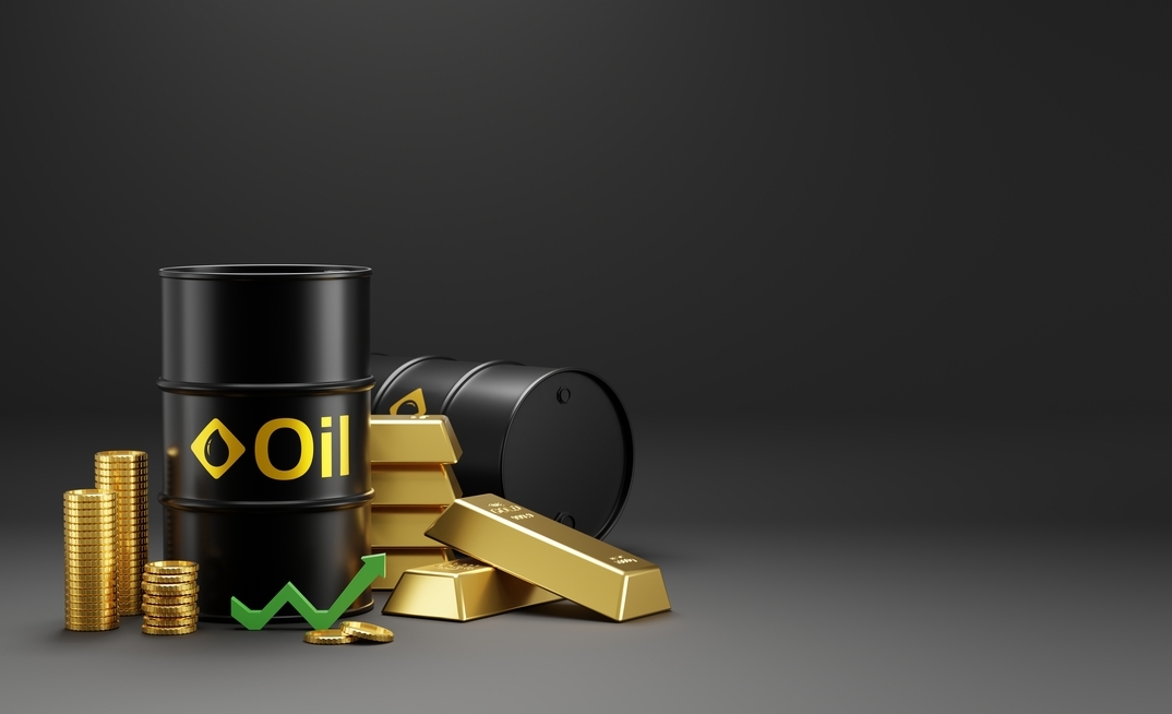 Gold, oil keep market afloat