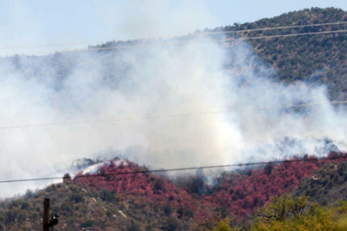 Wildfire burning in Oracle tops 1,200 acres