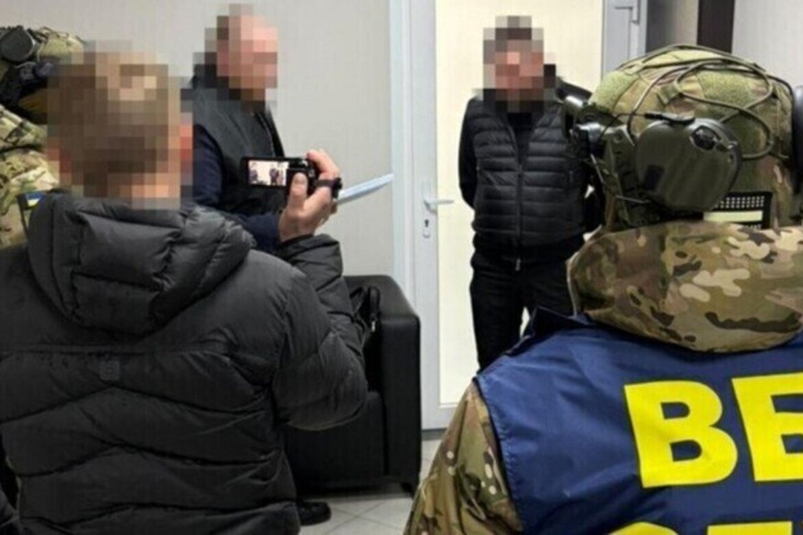 Ex-Ukrainian Air Force commander hit with new corruption probe