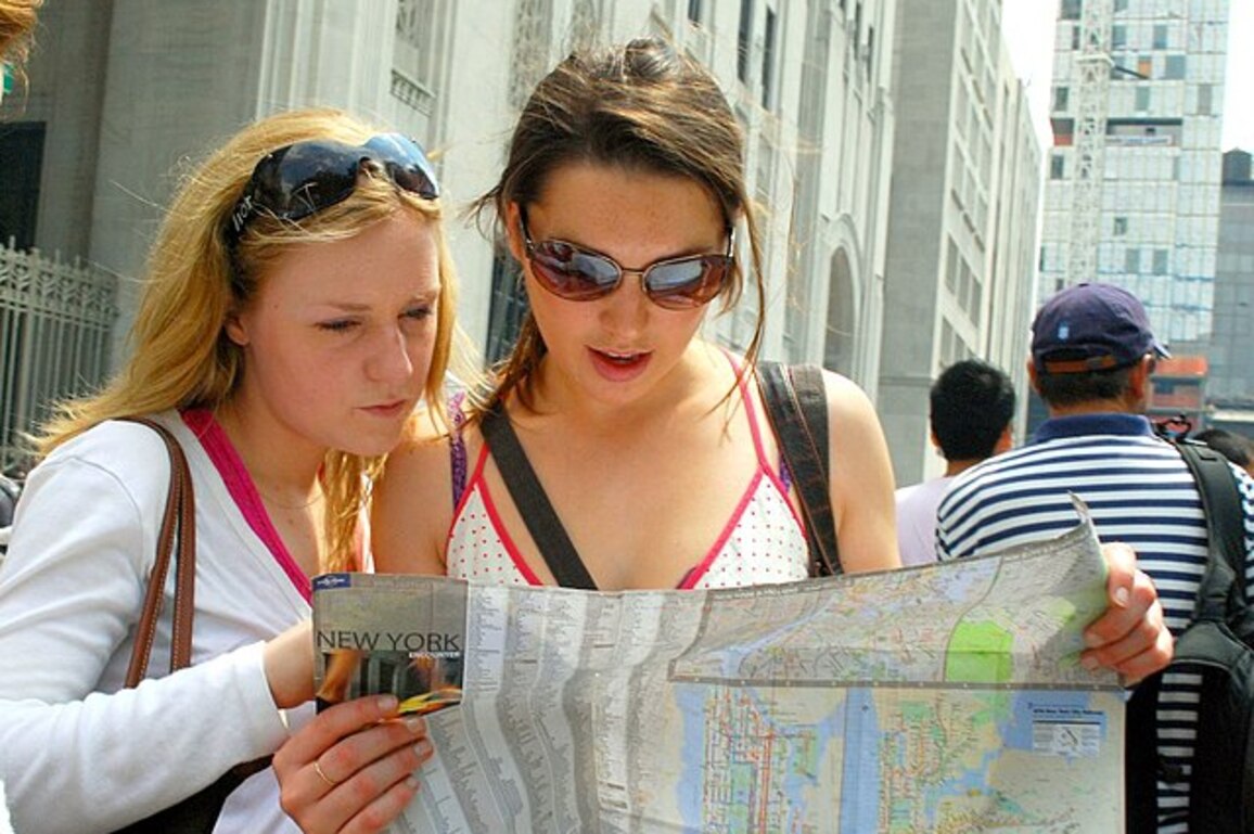 Fewer foreigners visited US as world tourism hit new highs