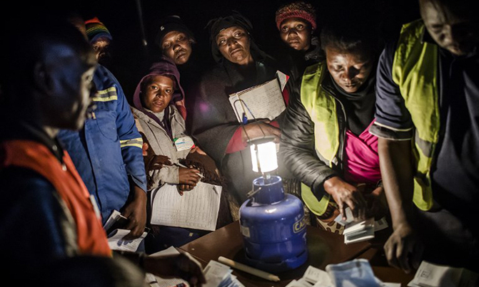 Tense count as Zimbabwe opposition claim election victory Tense count as Zimbabwe opposition claim election victory