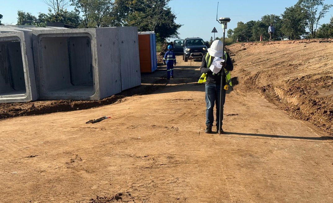 Enabling road works at Kangankunde